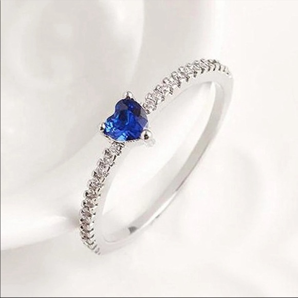 Jewelry - DELICATE HEART RING💍